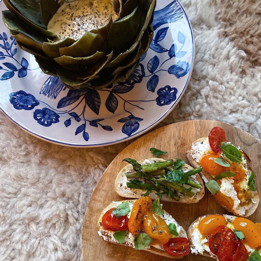 Goat cheese bruschetta and artichoke