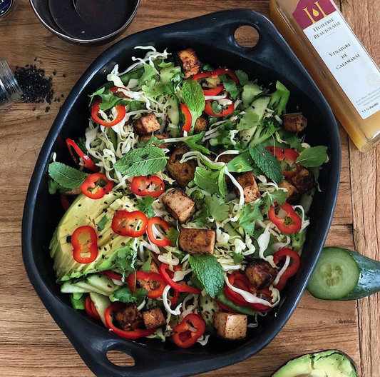 Sticky soy sauce tofu salad