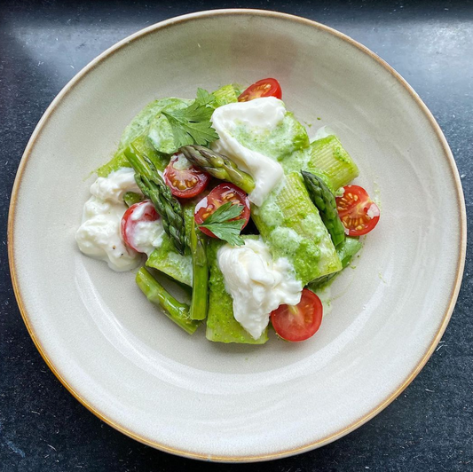 Arugula pesto rigatoni w/ asparagus