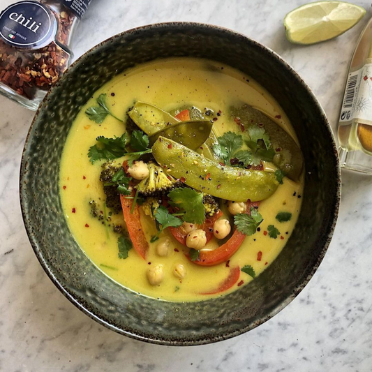 Chickpea veggie yellow curry soup