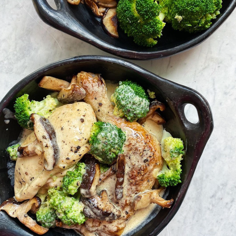 Creamy shiitake and broccoli chicken