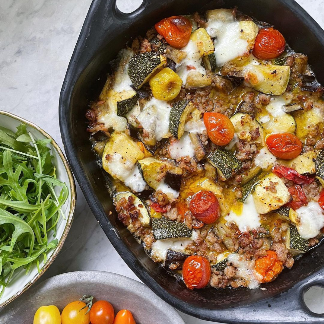 Minced meat & mozzarella oven dish