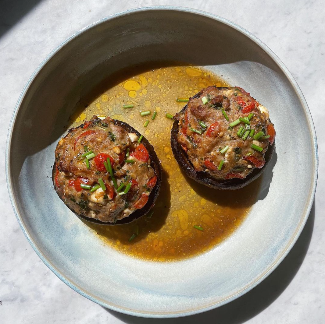 Minced meat stuffed portobello