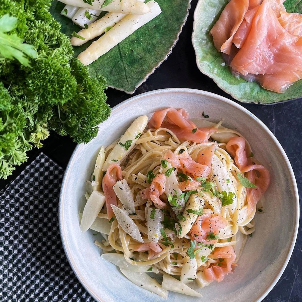 White asparagus & smoked salmon linguine