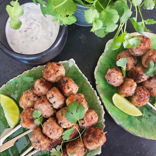 Surimi & minced meat balls w/ yoghurt sauce