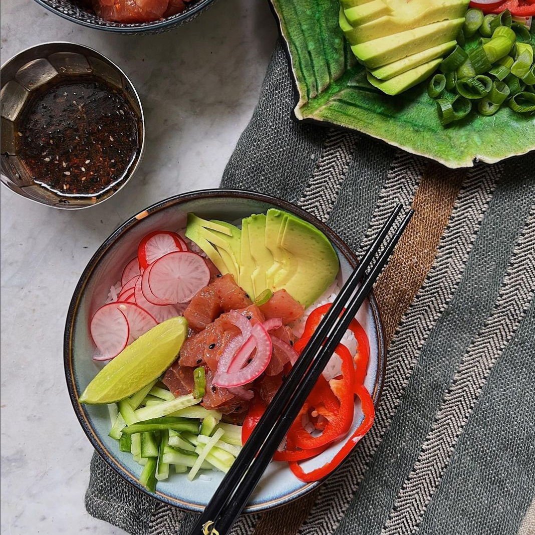 Ahi tuna poke bowl